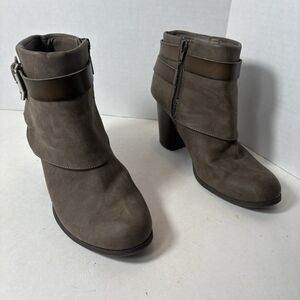 Madden Girl Boots‎ Womens Size 9.5 Dylann Taupe Ankle Booties Block Buckle G3